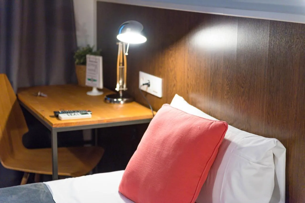 Traveller House 8 Bedroom Apartment Barcelona 0*,  Spanyolország